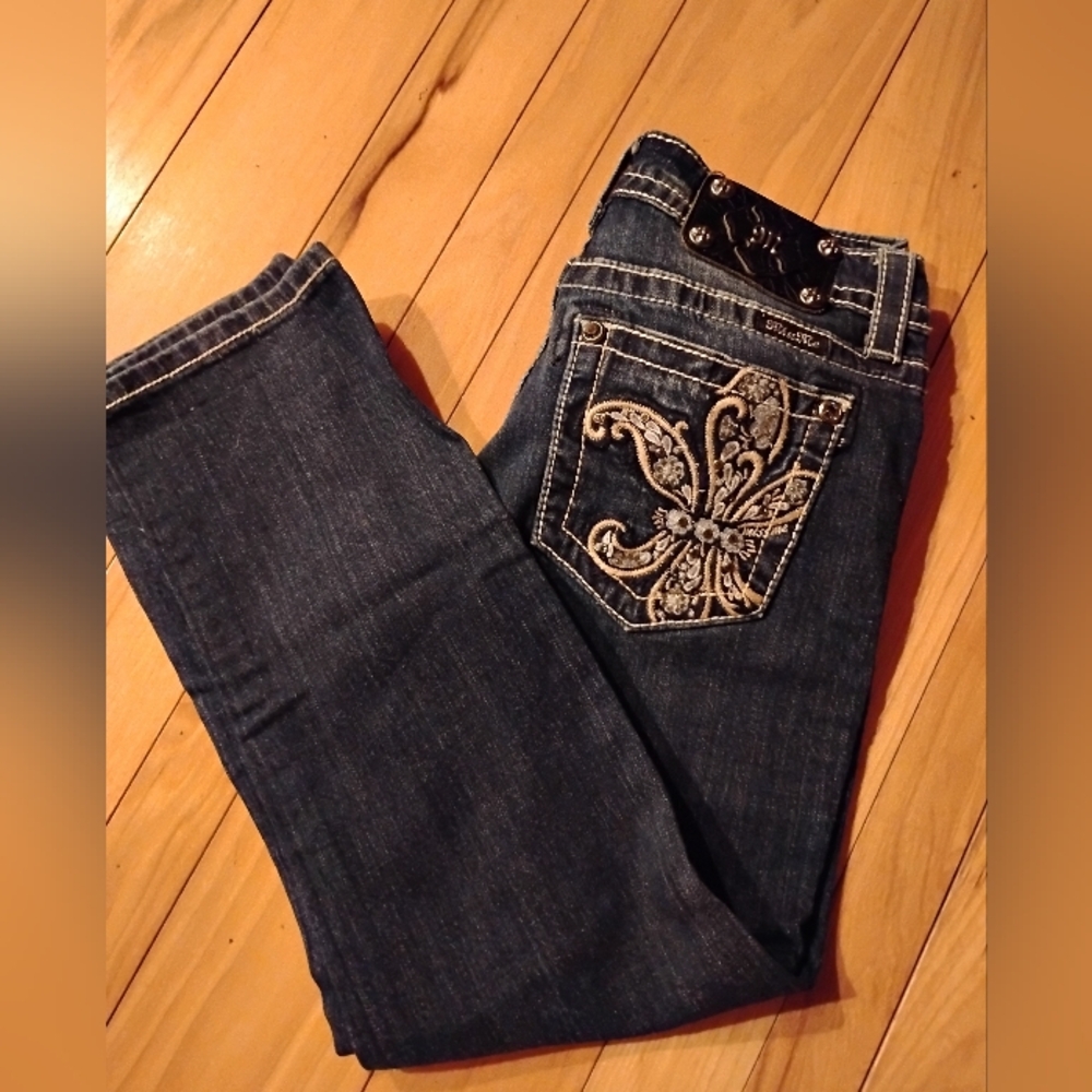 Miss Me Capri Size 26